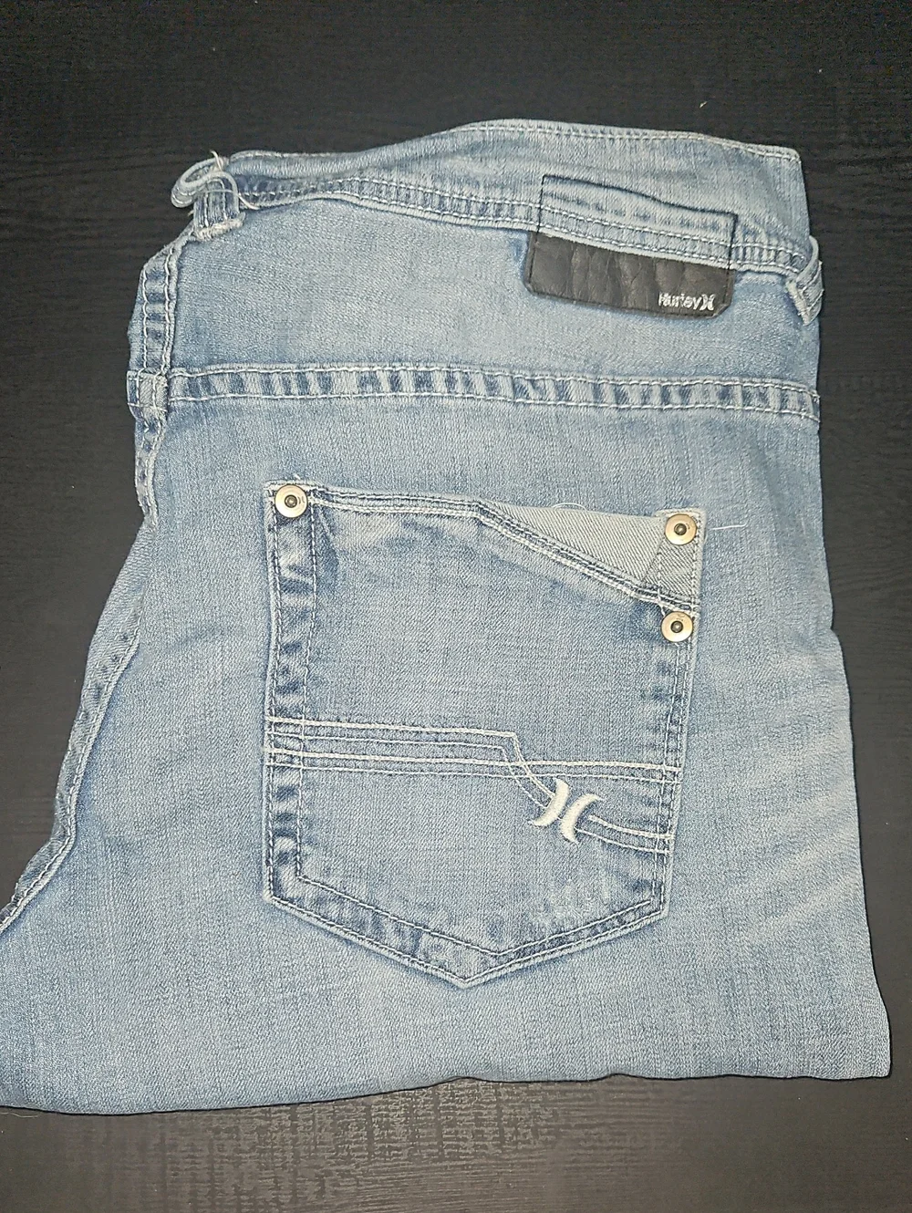Hurley Men’s Washed Light Blue Denim Relaxed Jeans